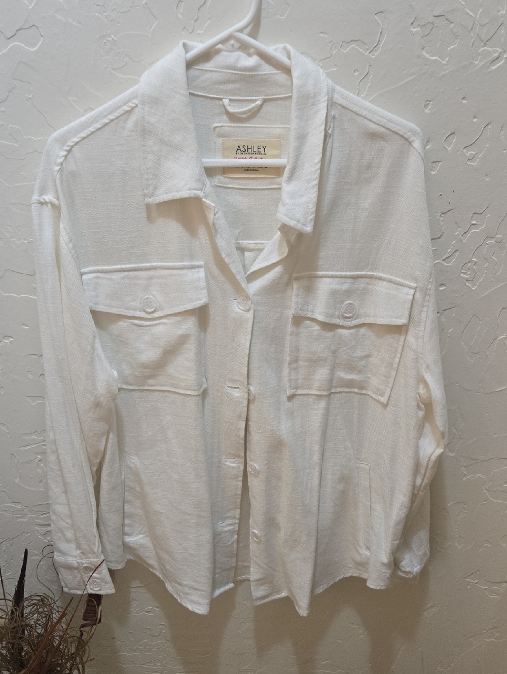 Ashley By 26 International White Shirt with Pockets